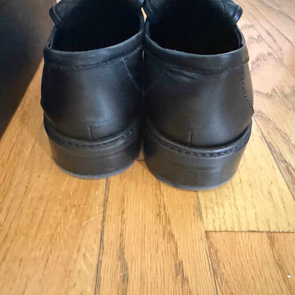 CHANEL Black Quilted turnlock Leather Loafers with Gold CC Hardware - Picture 2 of 10